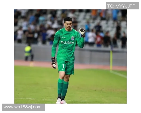 长脸足球球星：他们如何用独特面容征服绿茵场与球迷心？